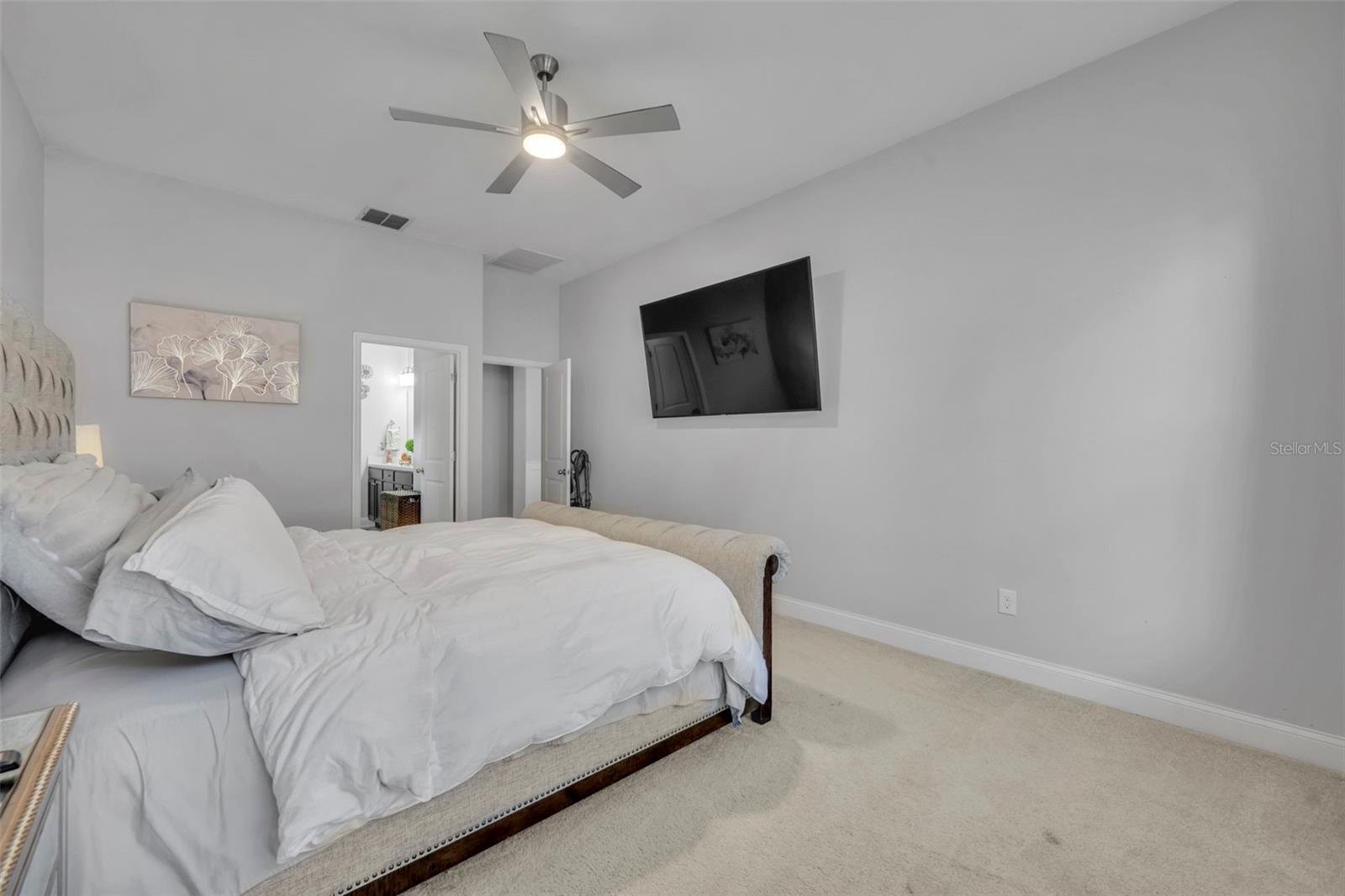 Image 25 of 50 For 17146 Gathering Place Circle