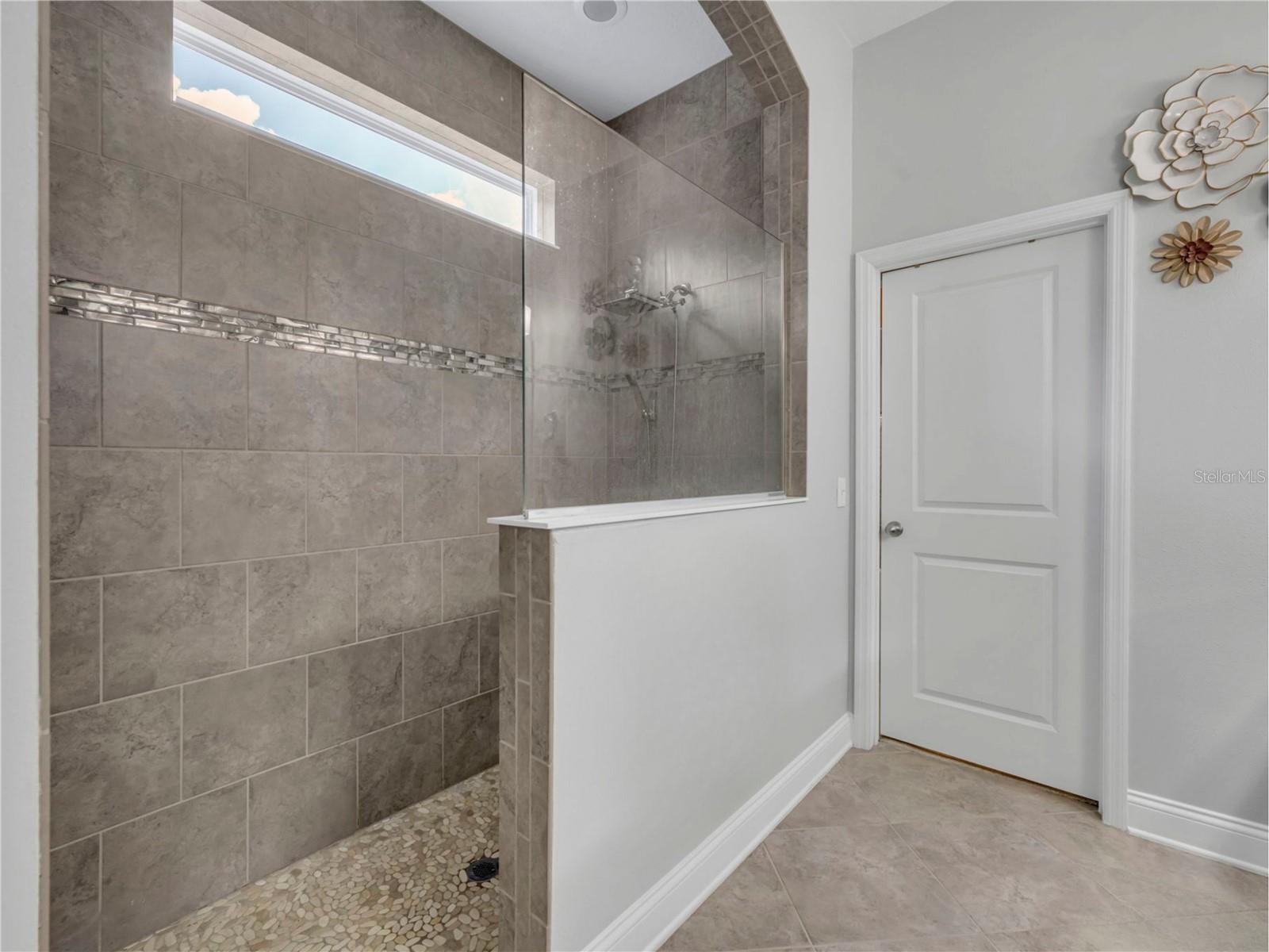 Image 28 of 50 For 17146 Gathering Place Circle