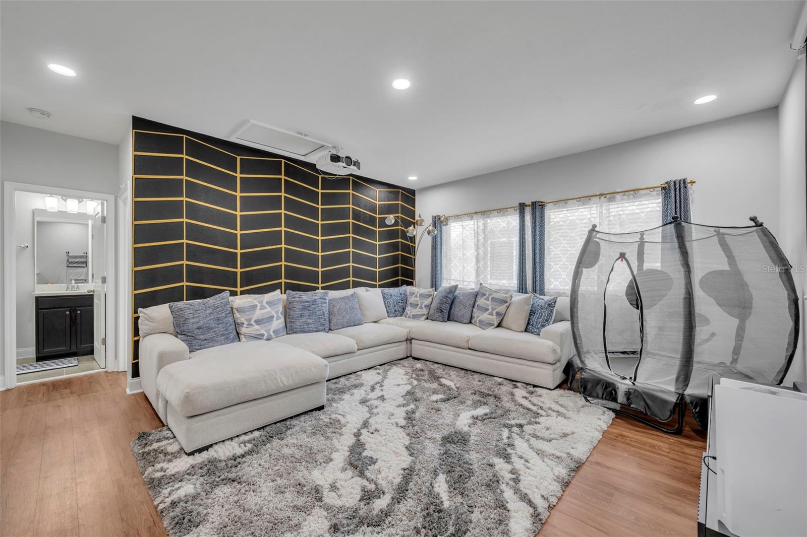 Image 31 of 50 For 17146 Gathering Place Circle