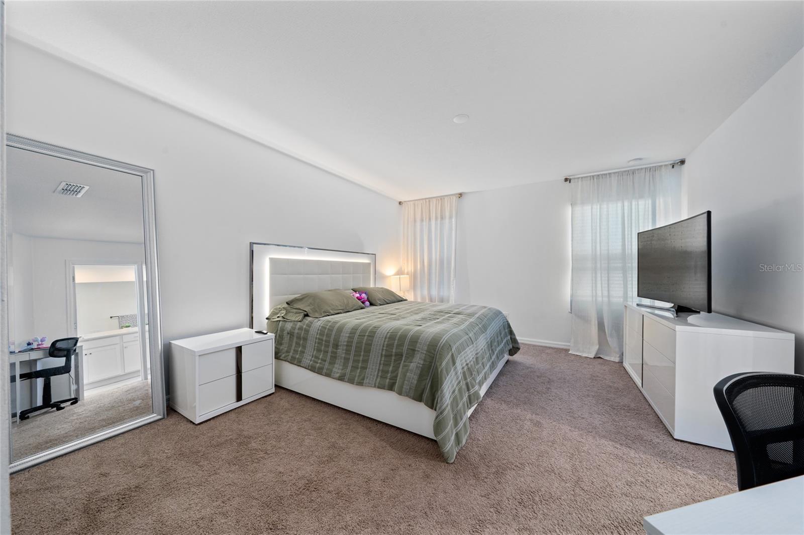 Image 21 of 41 For 16425 Prairie School Drive