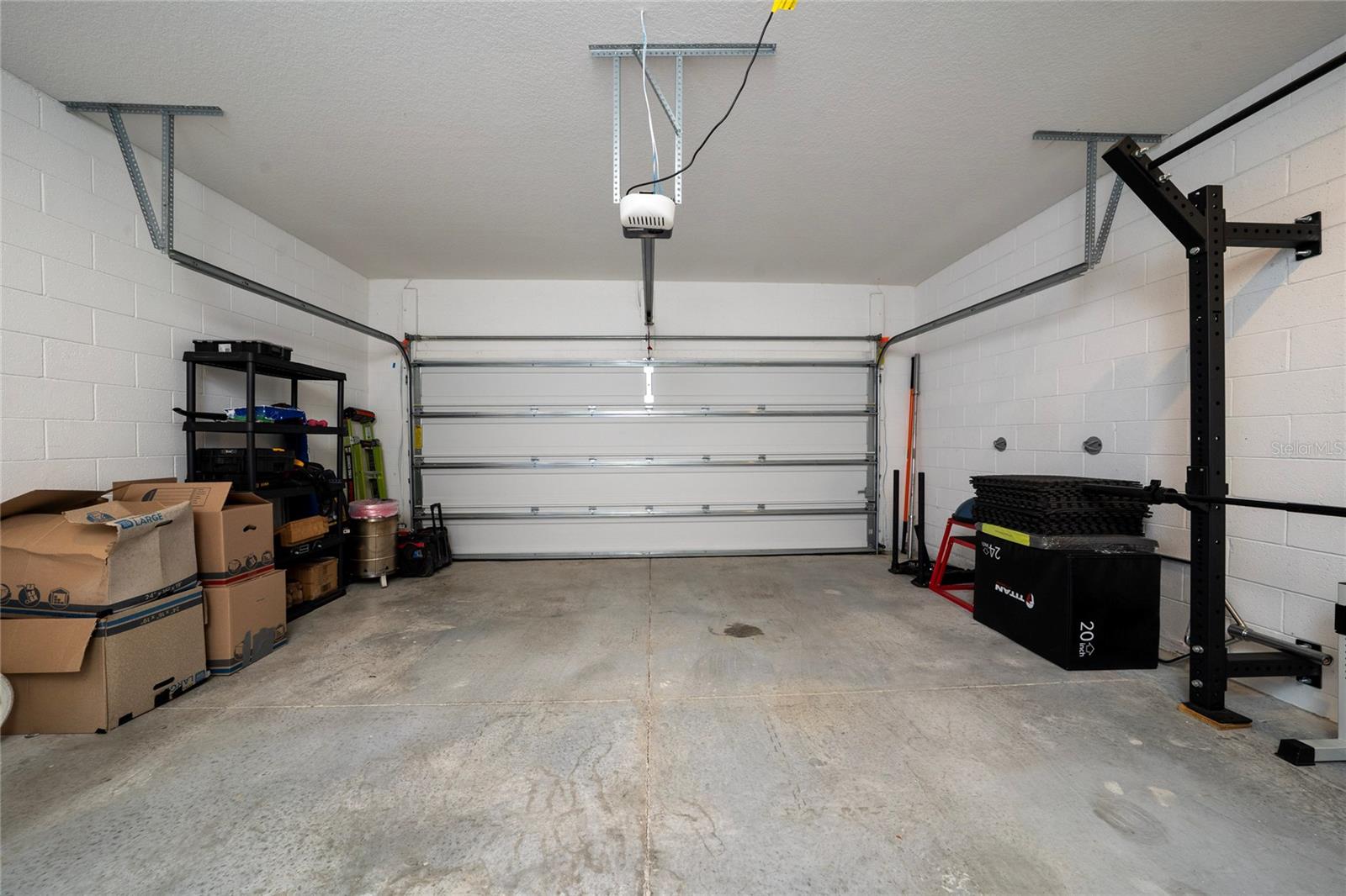 Image 26 of 41 For 16425 Prairie School Drive