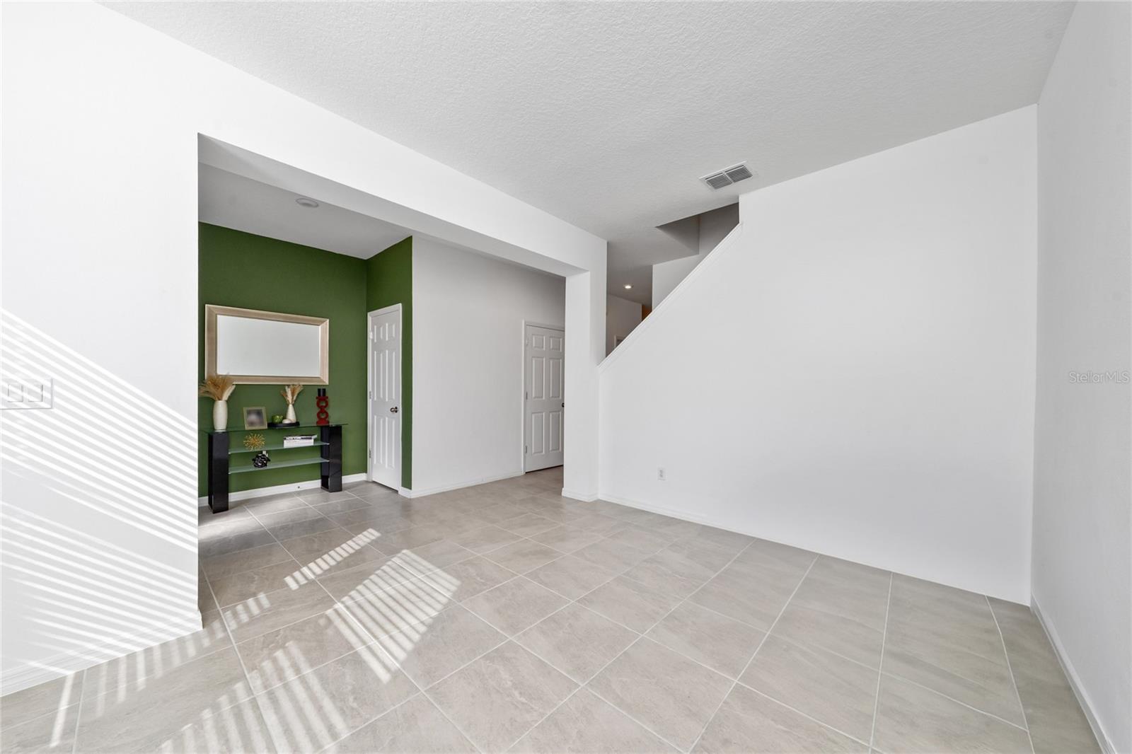 Image 4 of 41 For 16425 Prairie School Drive