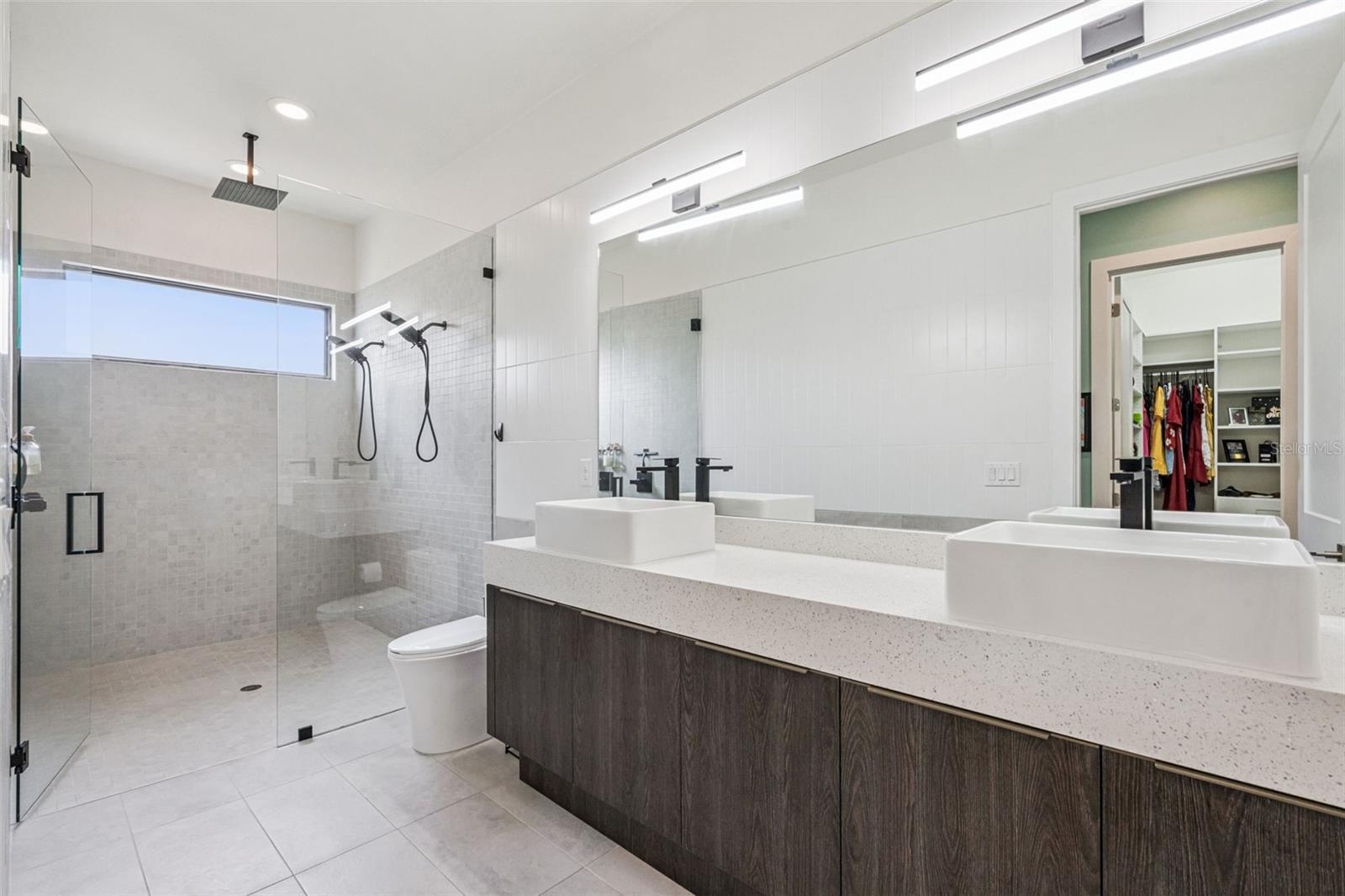 Image 21 of 43 For 15136 Pendio Drive