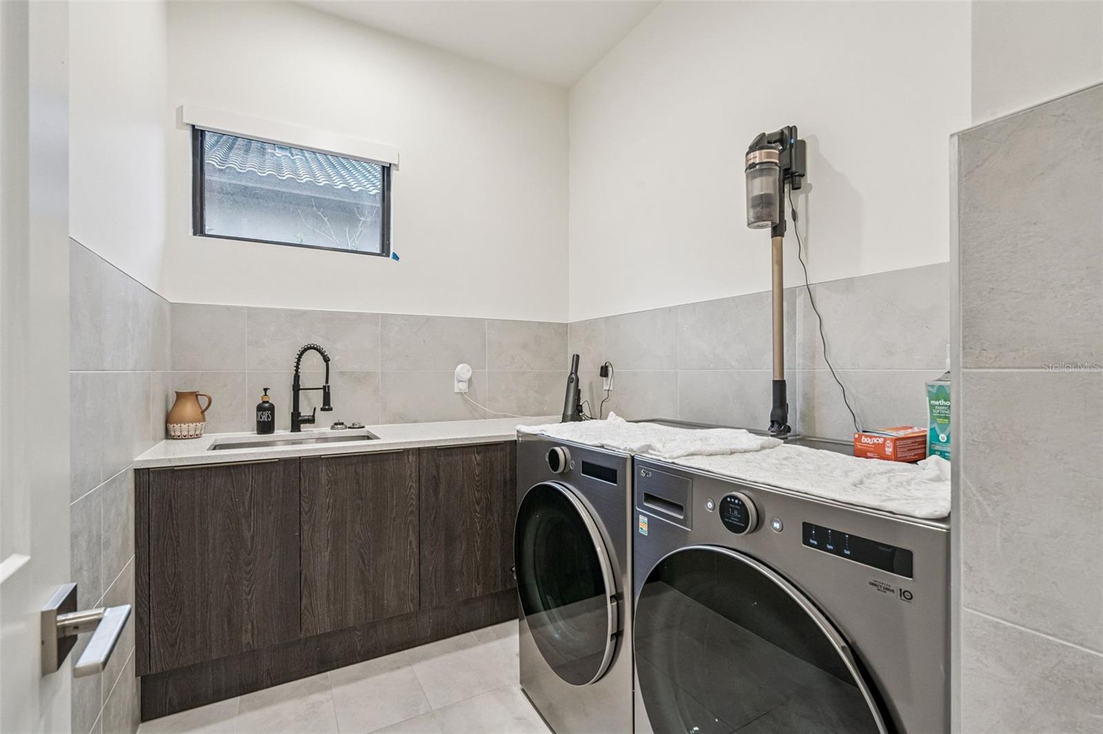 Image 30 of 43 For 15136 Pendio Drive