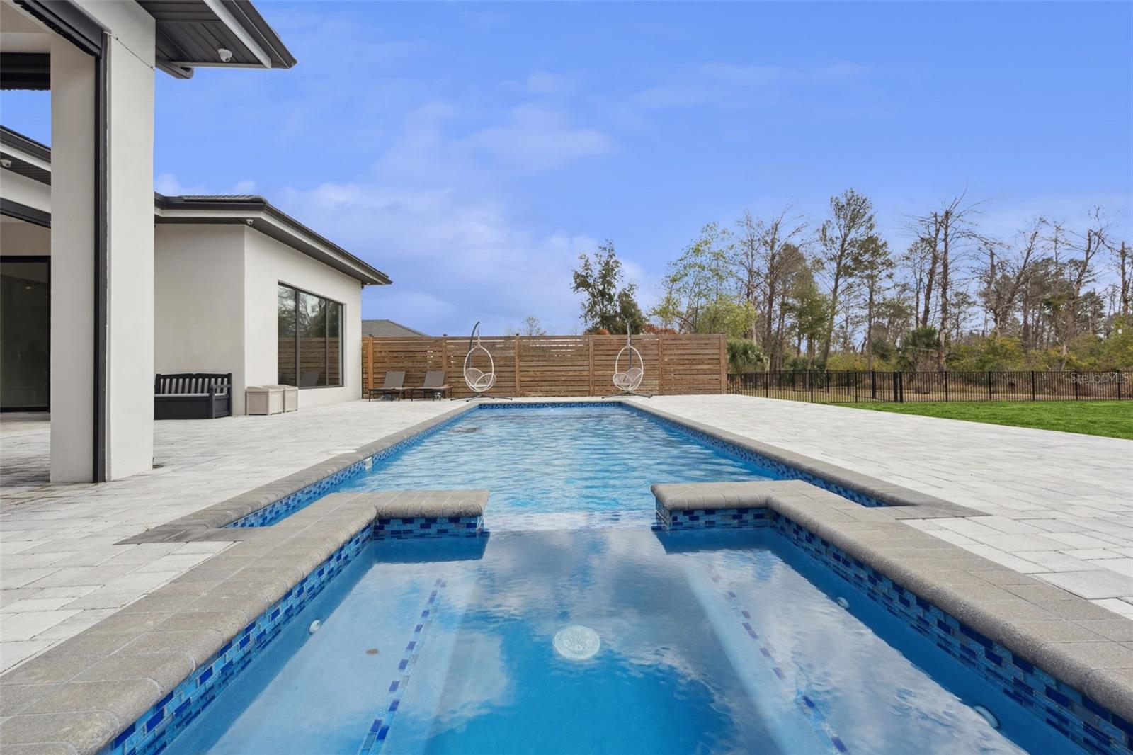 Image 36 of 43 For 15136 Pendio Drive