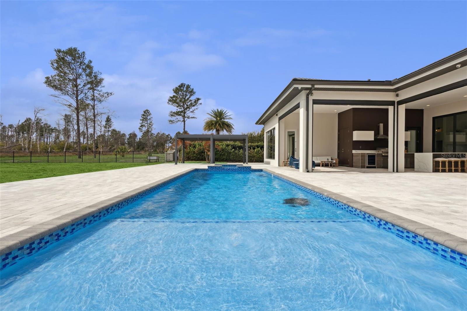 Image 37 of 43 For 15136 Pendio Drive