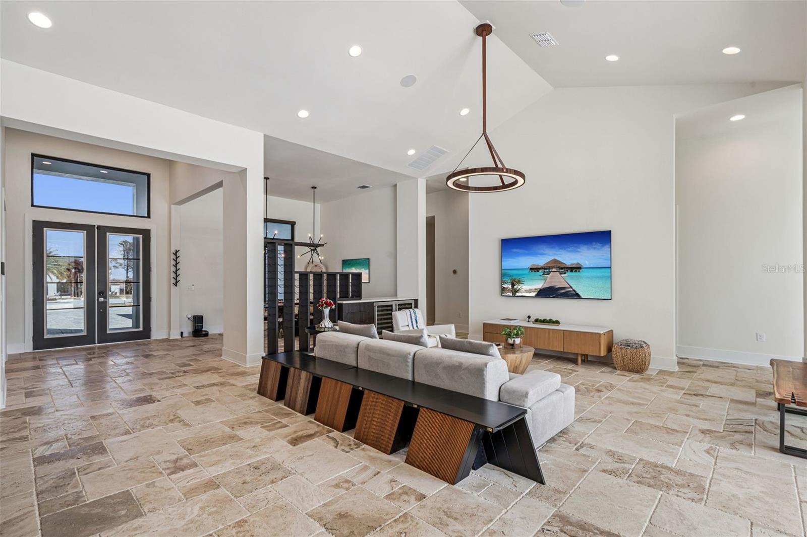 Image 4 of 43 For 15136 Pendio Drive