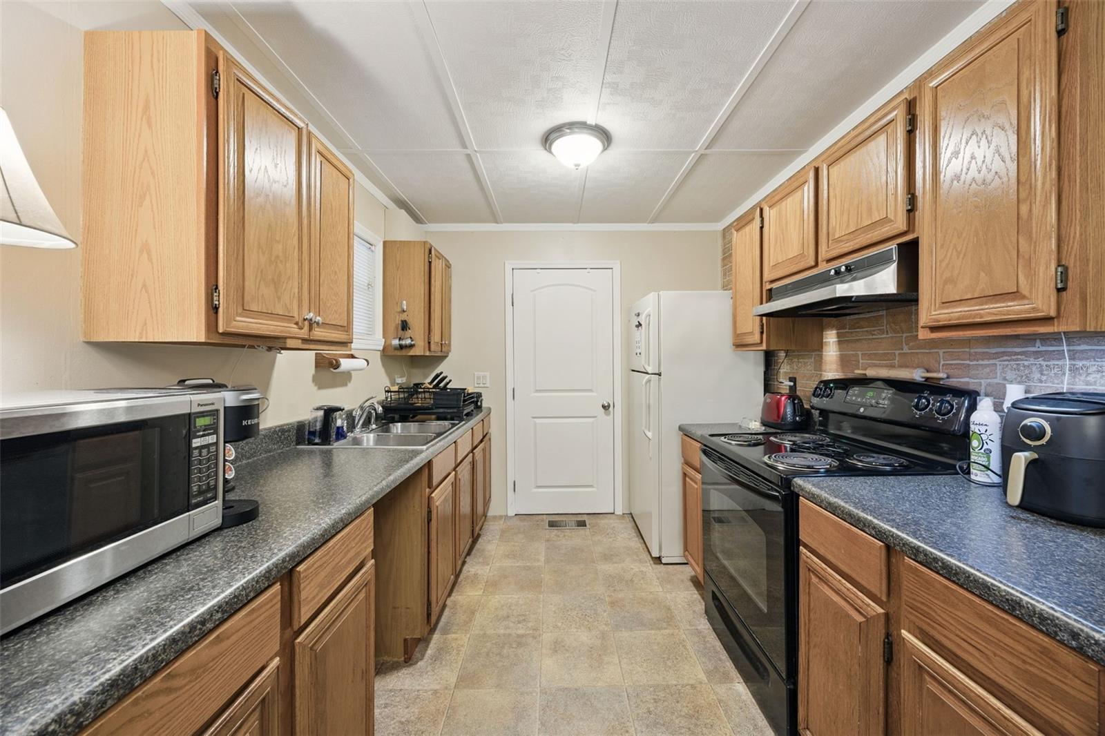 Image 12 of 35 For 1366 Wildwood Street