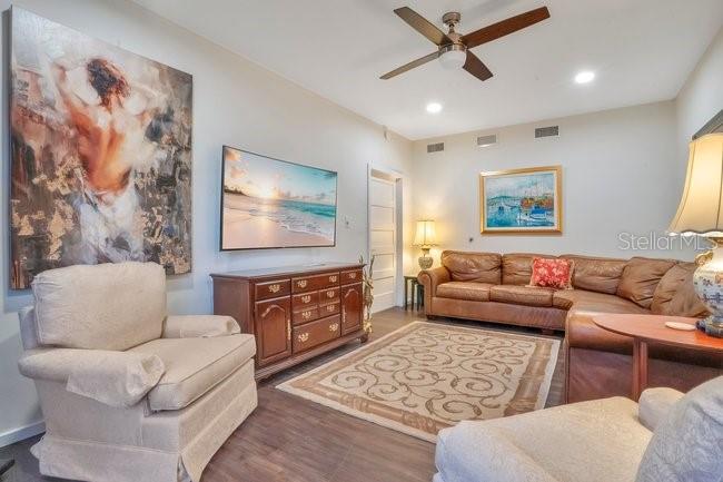 Image 5 of 28 For 201 Reece Way 1425