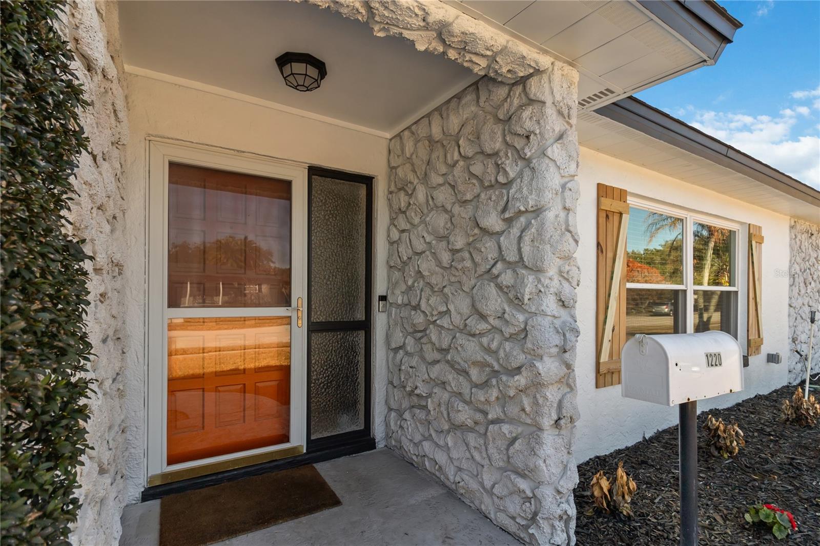 Image 4 of 46 For 1220 Bonnie Lou Drive