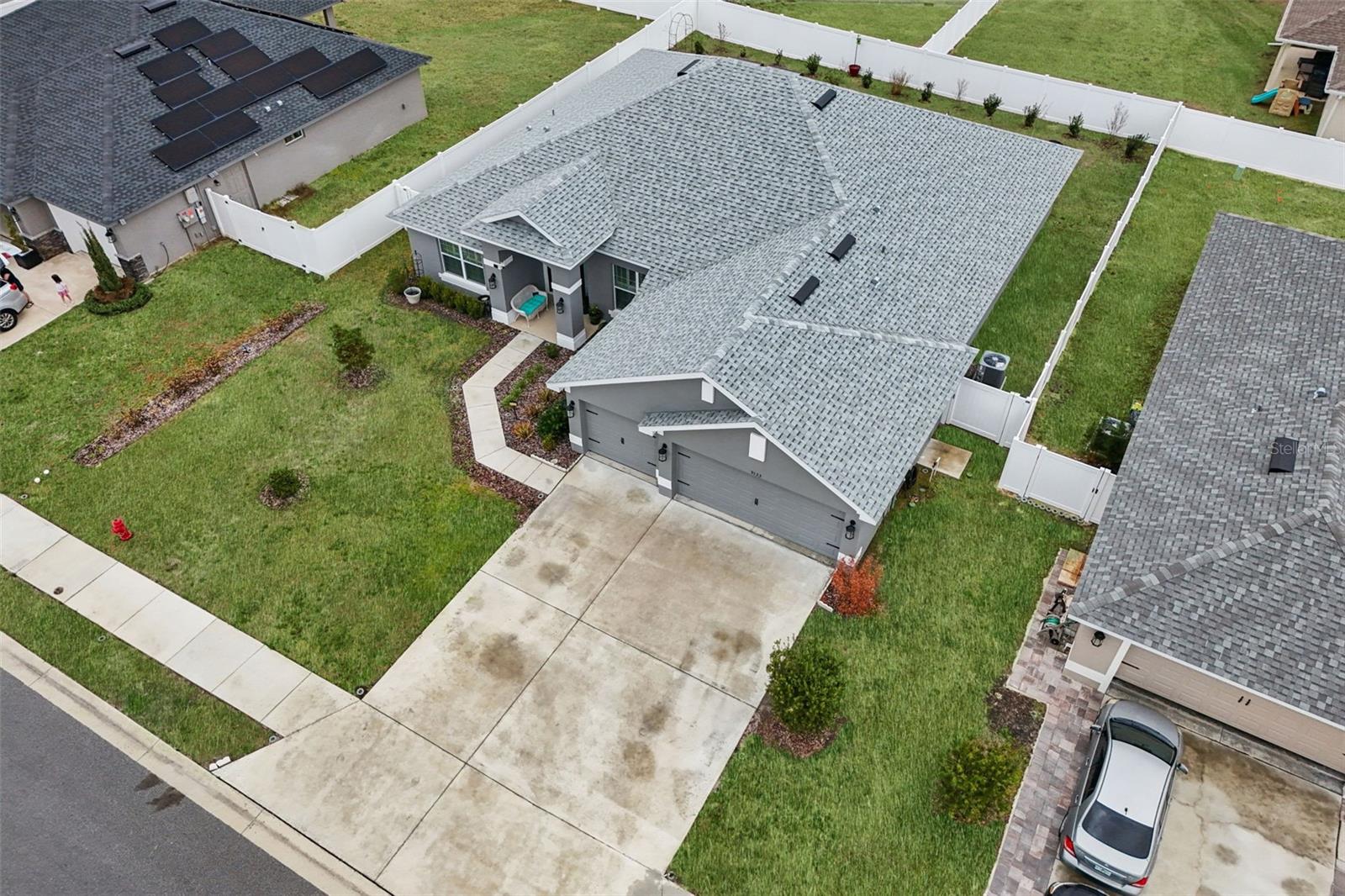 Image 28 of 32 For 9133 51st Court