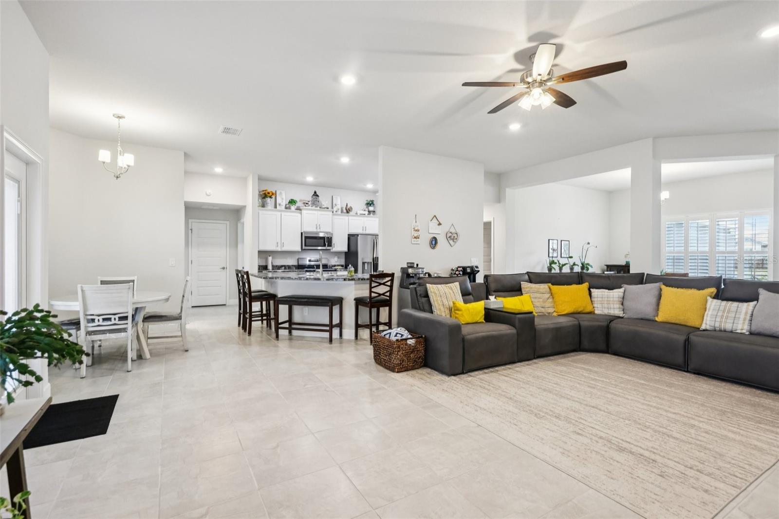 Image 6 of 32 For 9133 51st Court