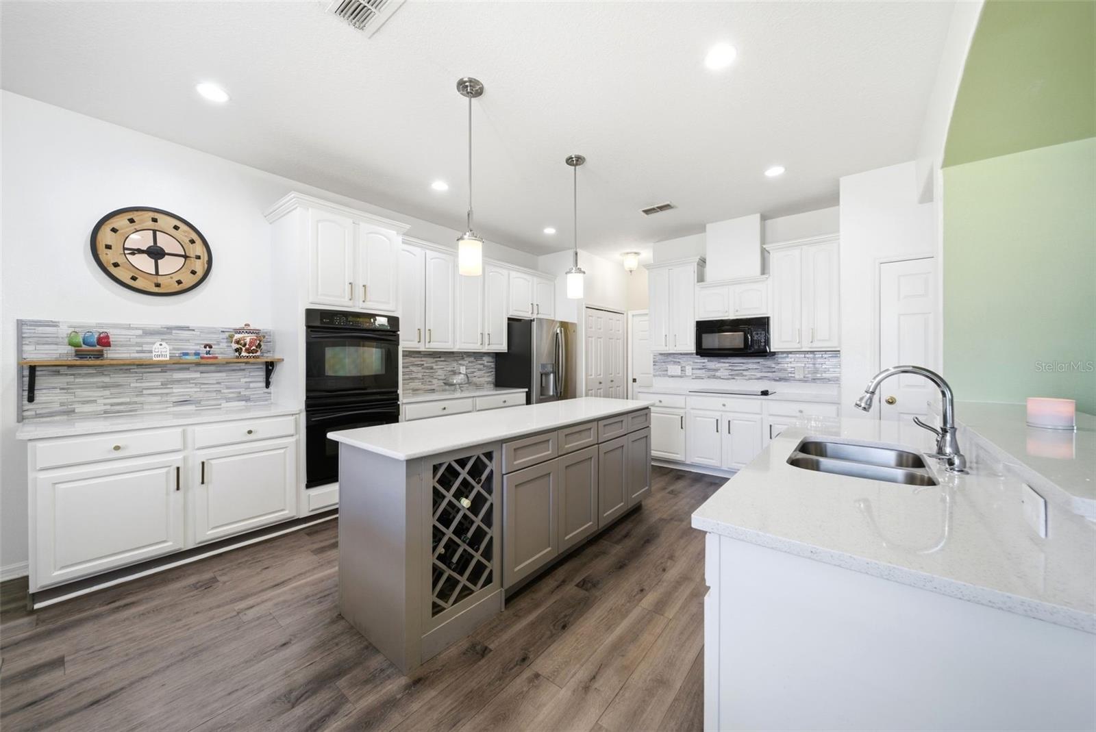 Image 2 of 24 For 2614 Grapevine Crest