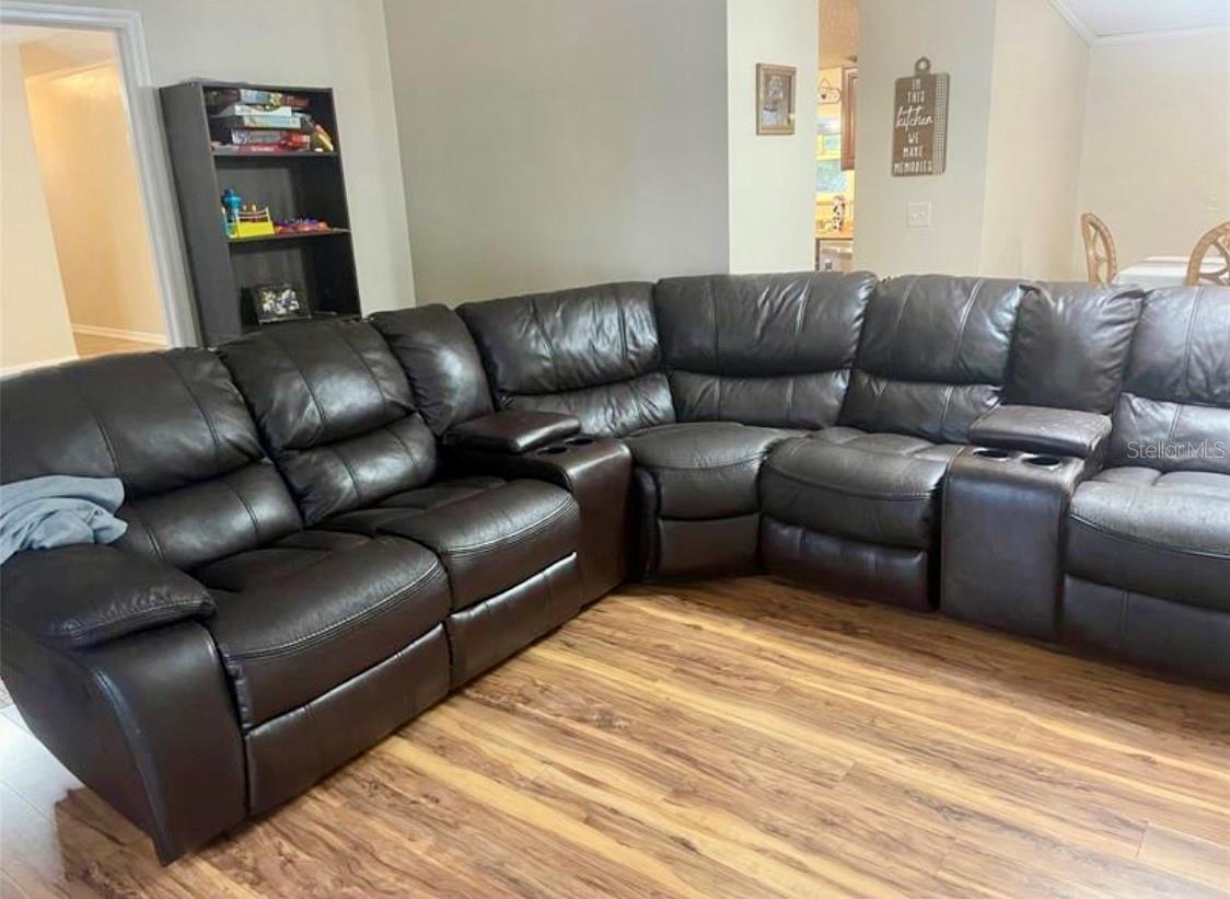 Image 19 of 43 For 8809 Treasure Island Road