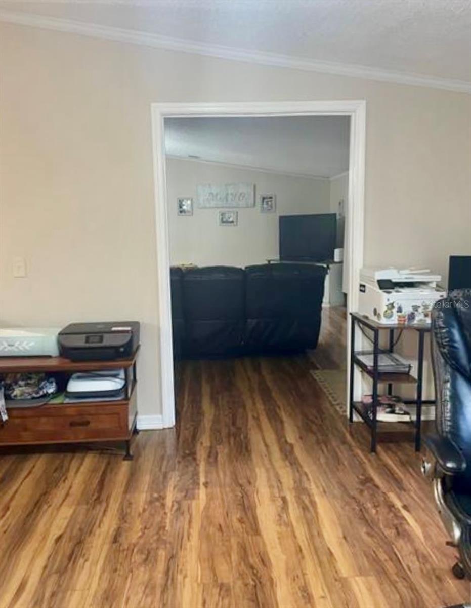 Image 20 of 43 For 8809 Treasure Island Road