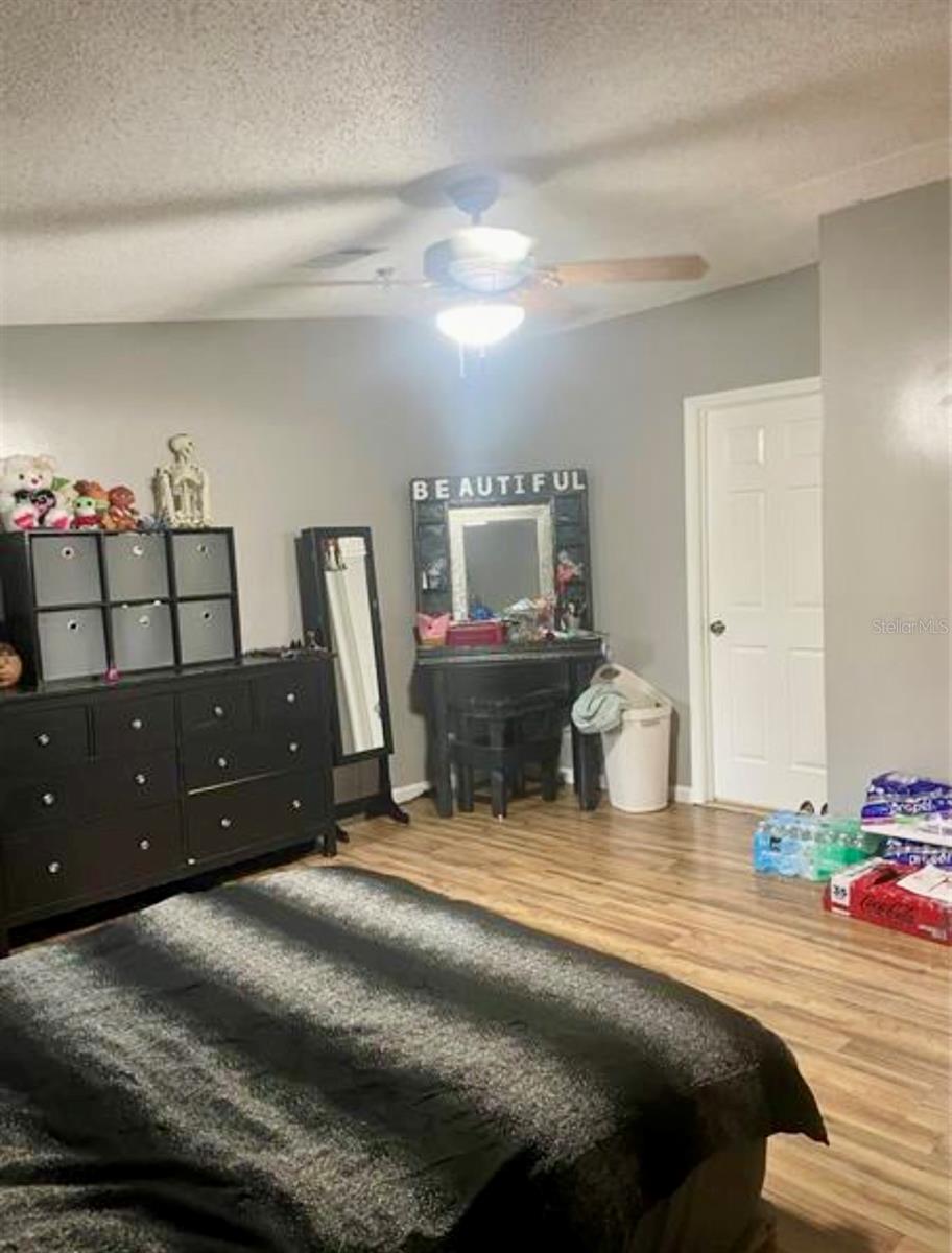 Image 23 of 43 For 8809 Treasure Island Road