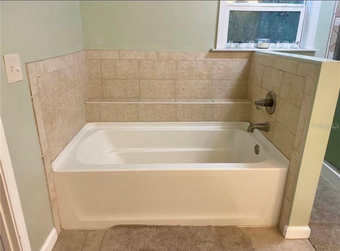 Image 25 of 43 For 8809 Treasure Island Road