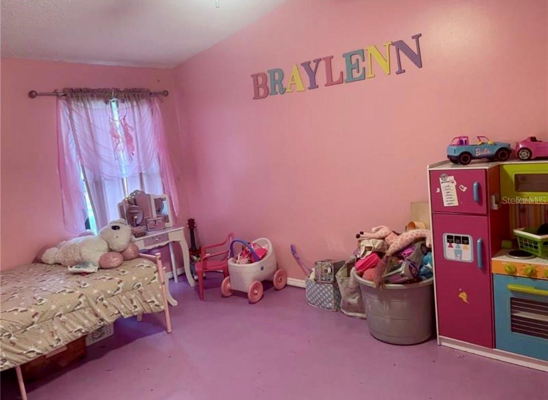 Image 32 of 43 For 8809 Treasure Island Road