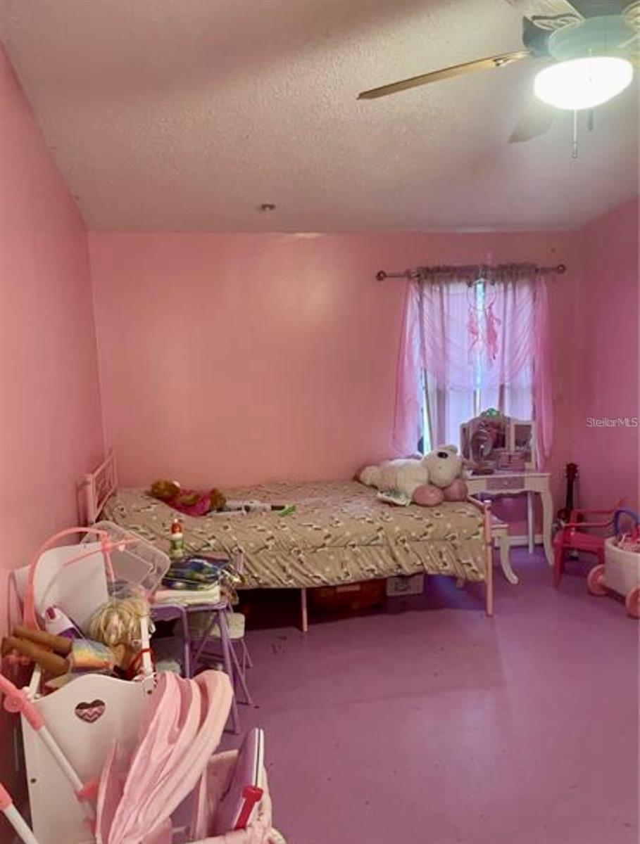 Image 33 of 43 For 8809 Treasure Island Road