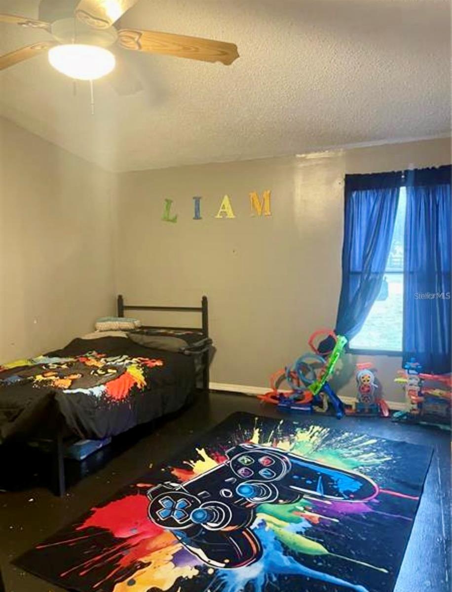 Image 34 of 43 For 8809 Treasure Island Road