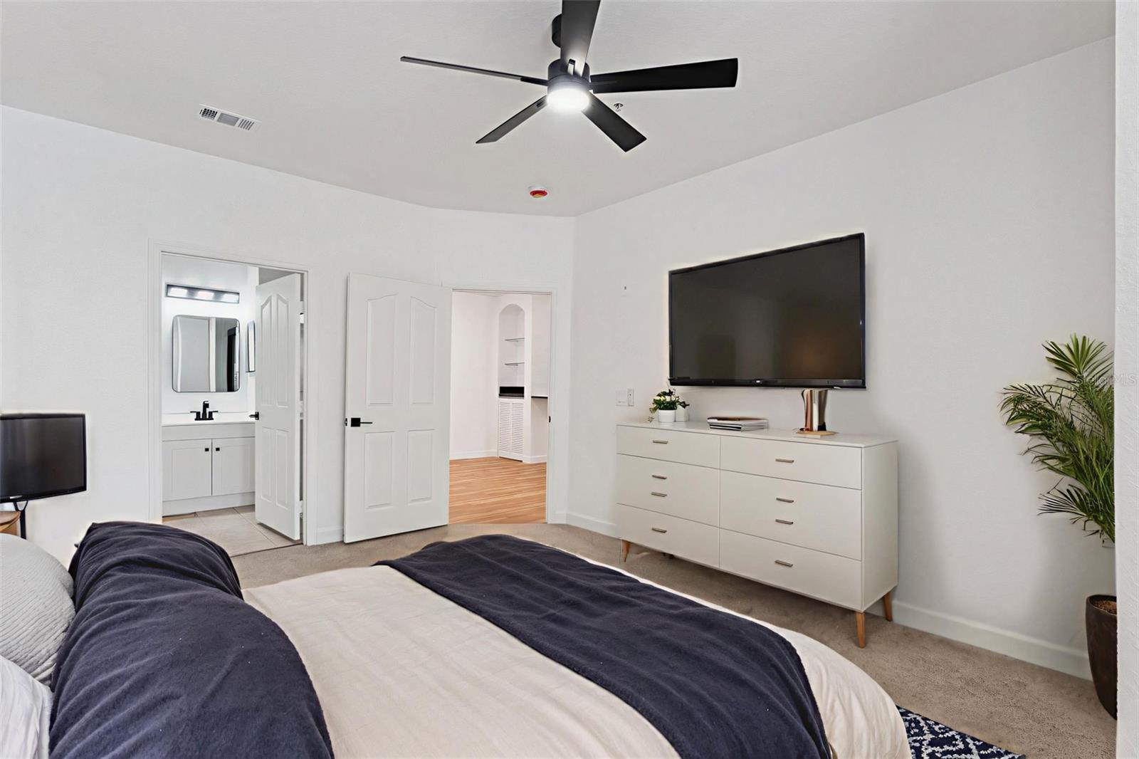 Image 10 of 39 For 2549 Maitland Crossing Way 106