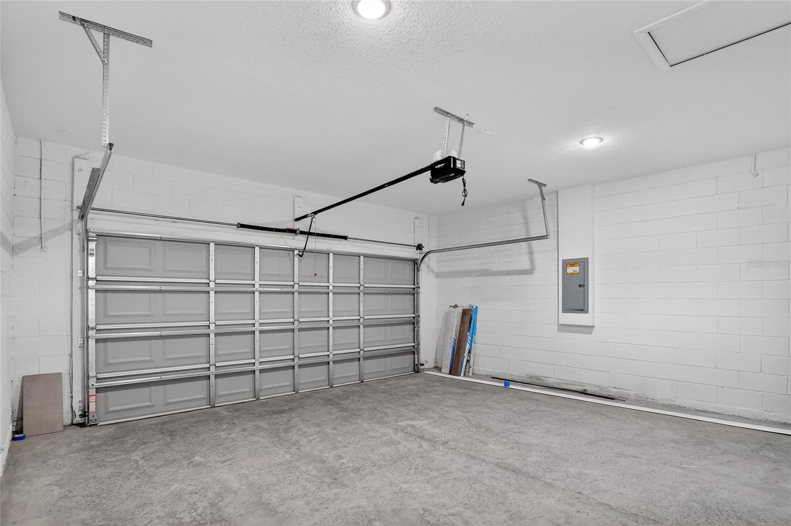 Image 26 of 27 For 8125 Maltese Drive