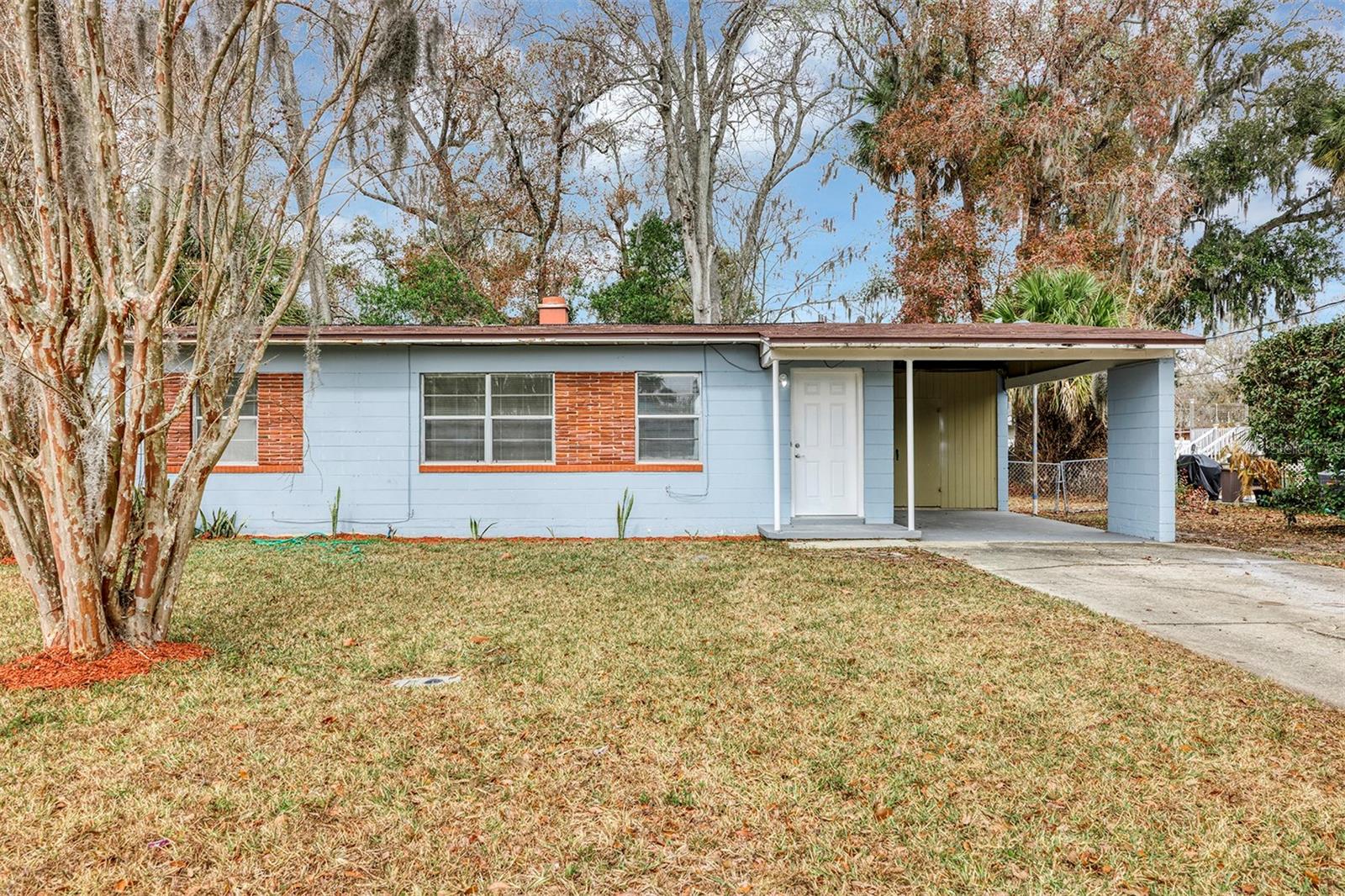 Image 2 of 29 For 1052 Peter Road