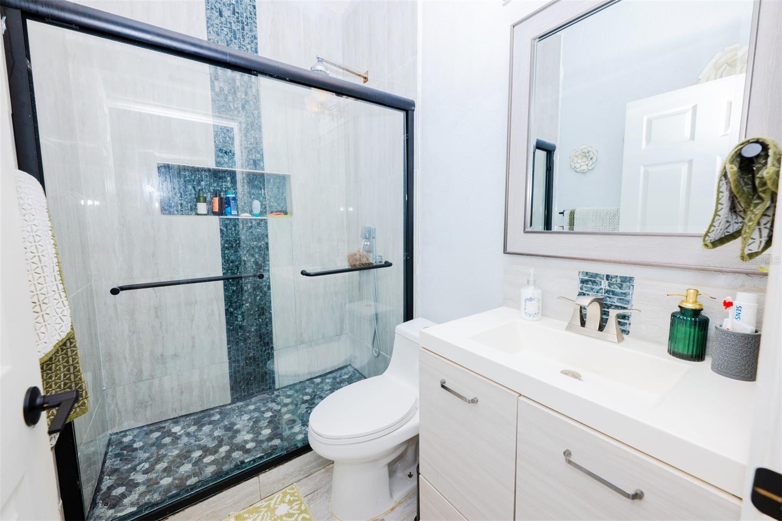 Image 27 of 72 For 1966 Windcrest Lake Circle