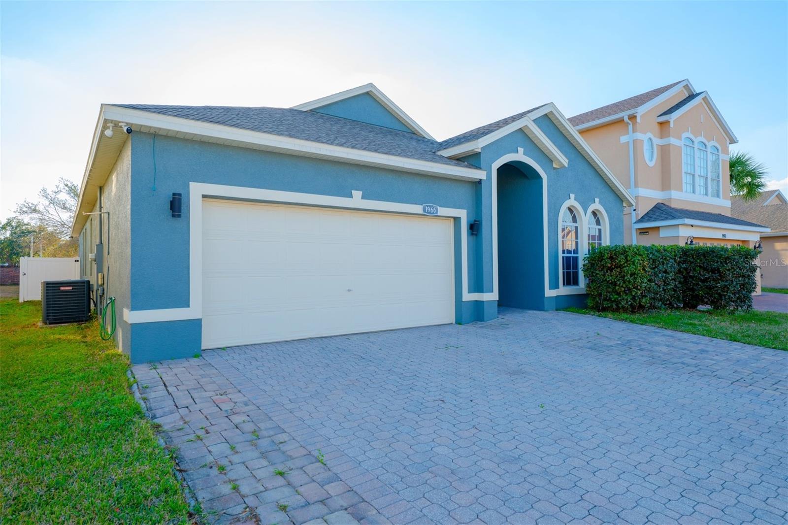 Image 4 of 72 For 1966 Windcrest Lake Circle