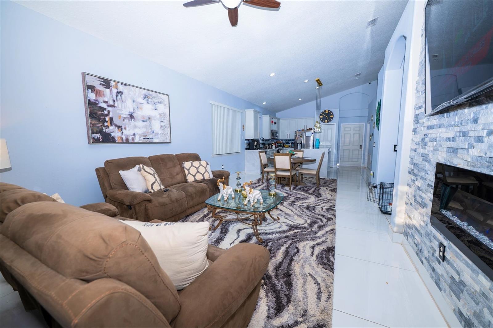 Image 9 of 72 For 1966 Windcrest Lake Circle