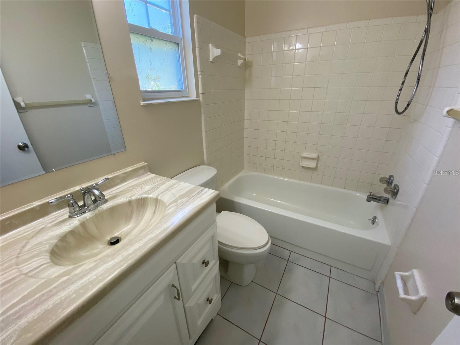 Image 13 of 22 For 308 Shadow Bay Drive