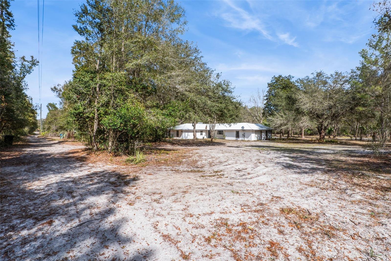 Image 30 of 35 For 590 Lawton Avenue