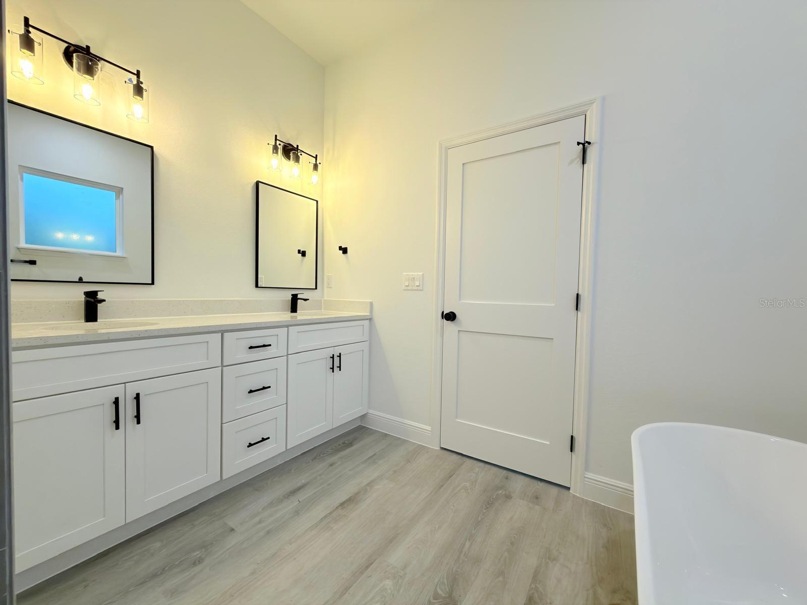 Image 16 of 34 For 11591 59th Terrace