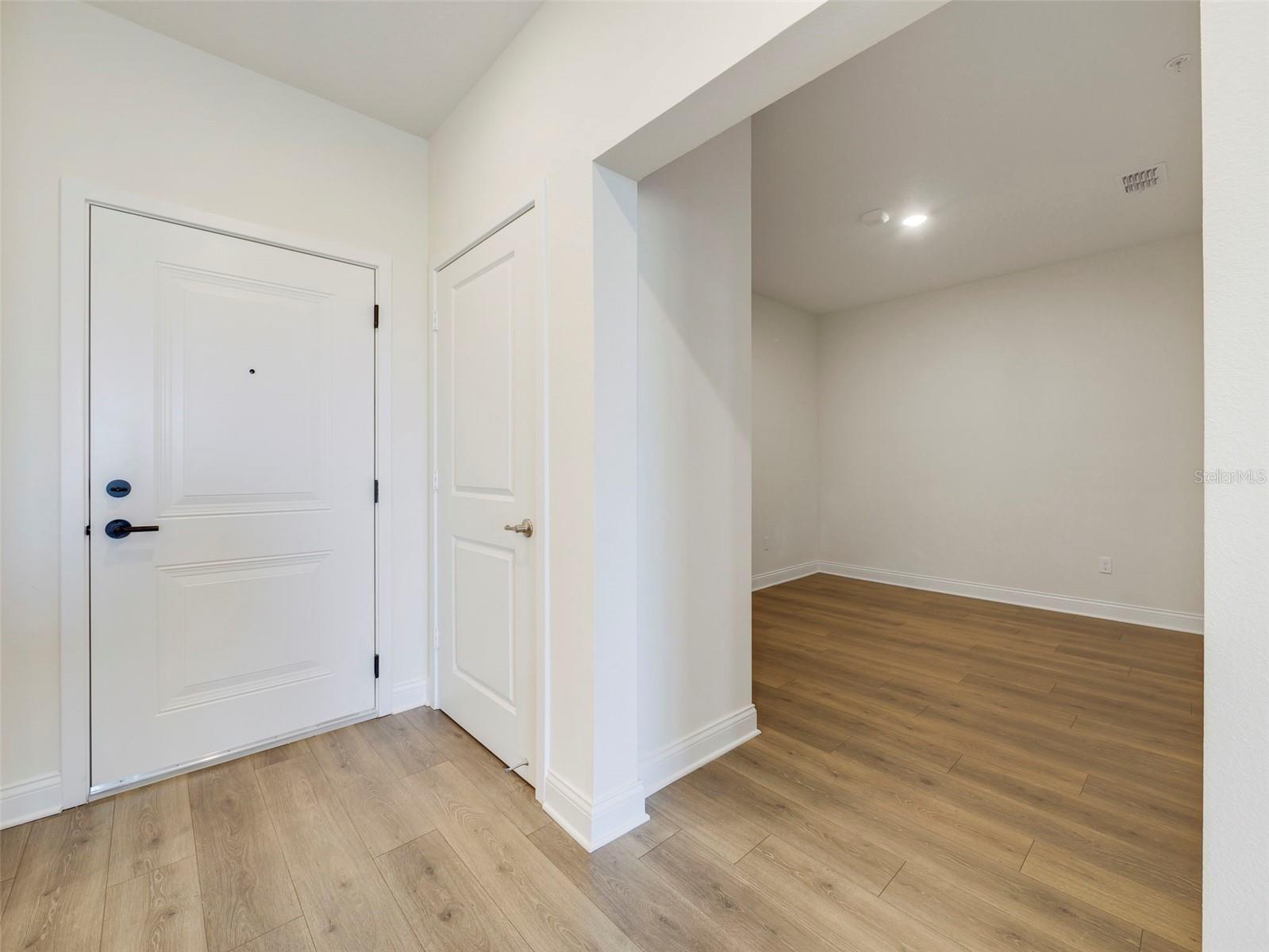 Image 10 of 22 For 7545 Laureate Boulevard 7305