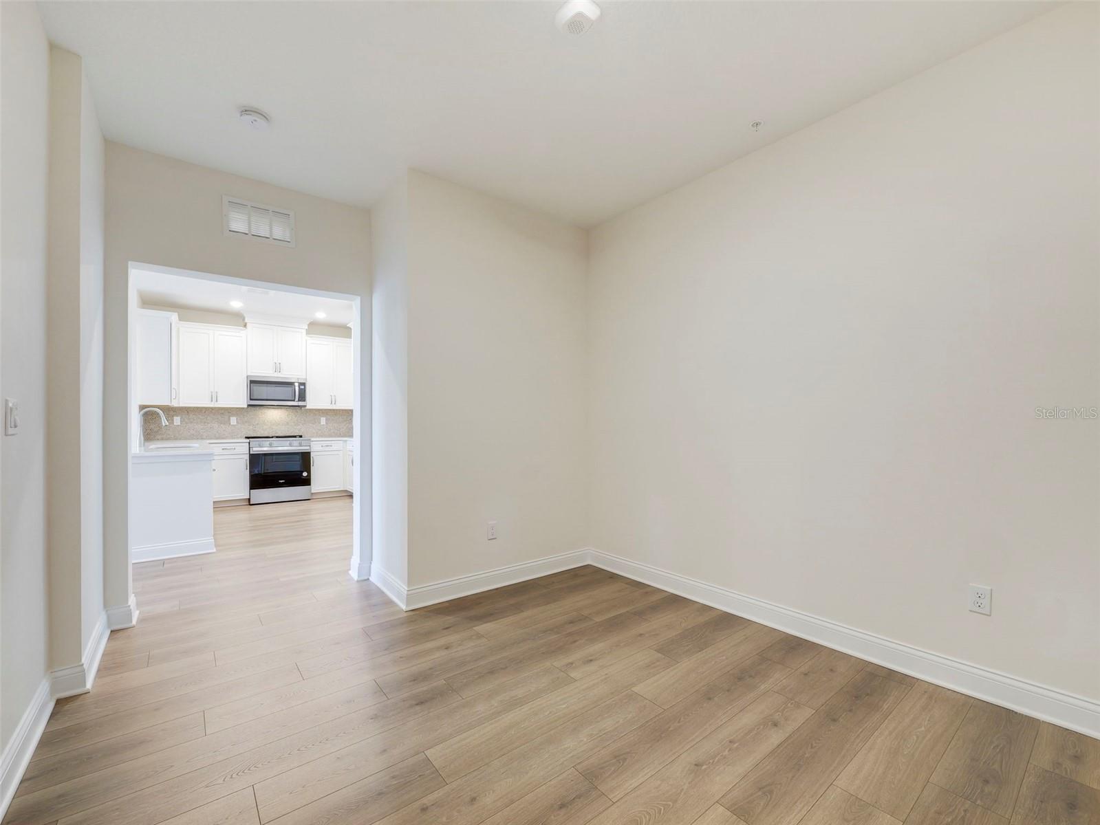 Image 11 of 22 For 7545 Laureate Boulevard 7305