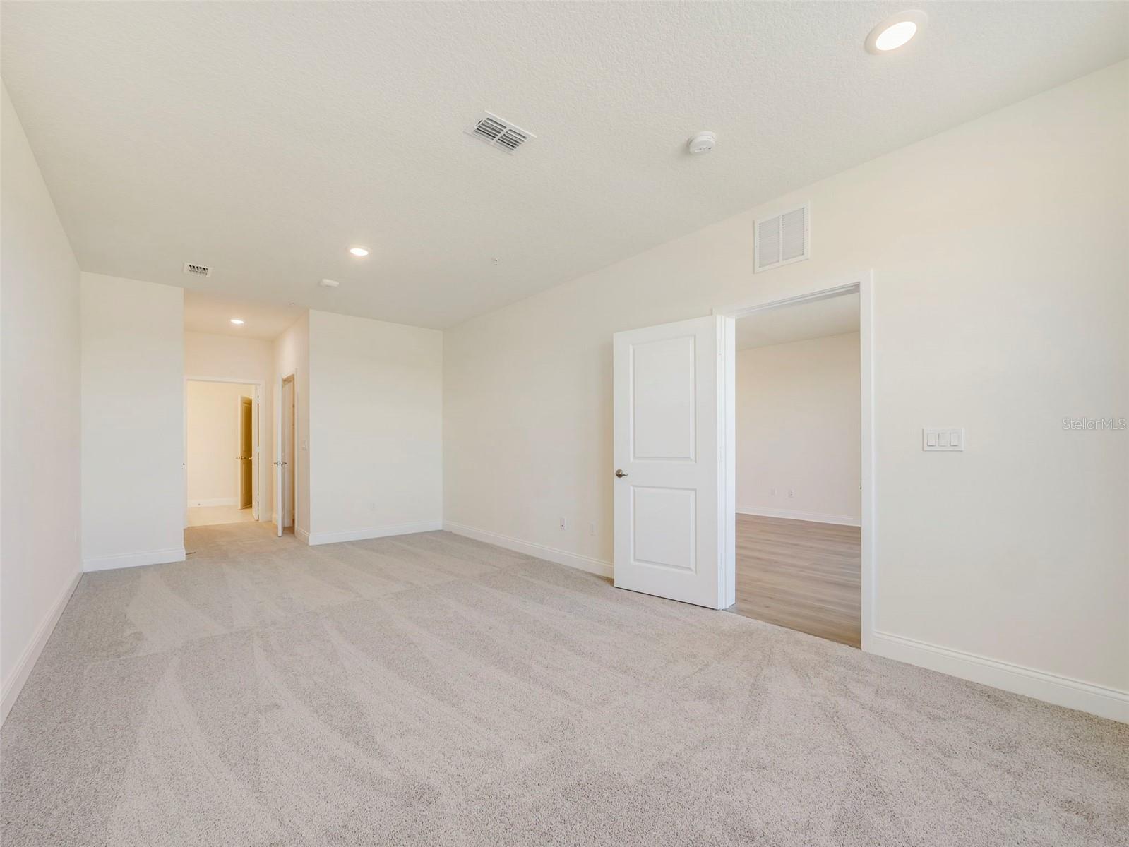 Image 13 of 22 For 7545 Laureate Boulevard 7305