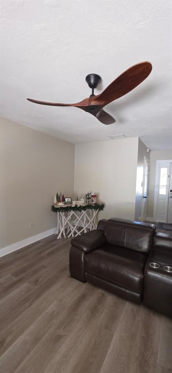 Image 15 of 24 For 4030 Fieldgreen Place