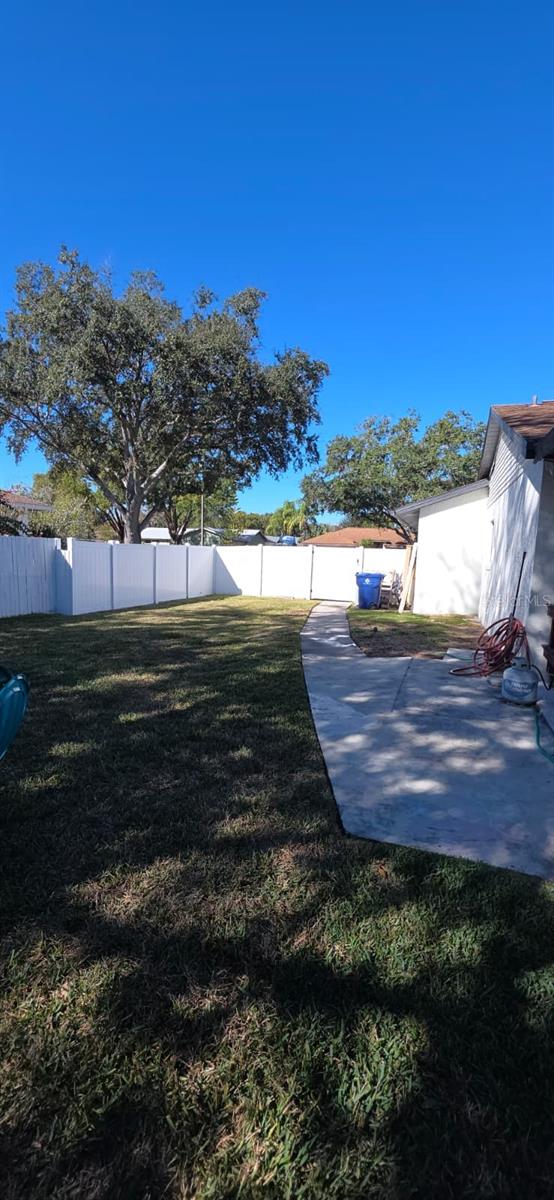 Image 21 of 24 For 4030 Fieldgreen Place