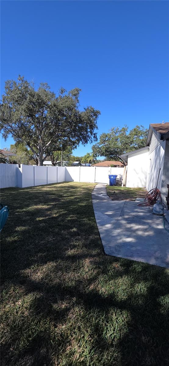 Image 8 of 24 For 4030 Fieldgreen Place