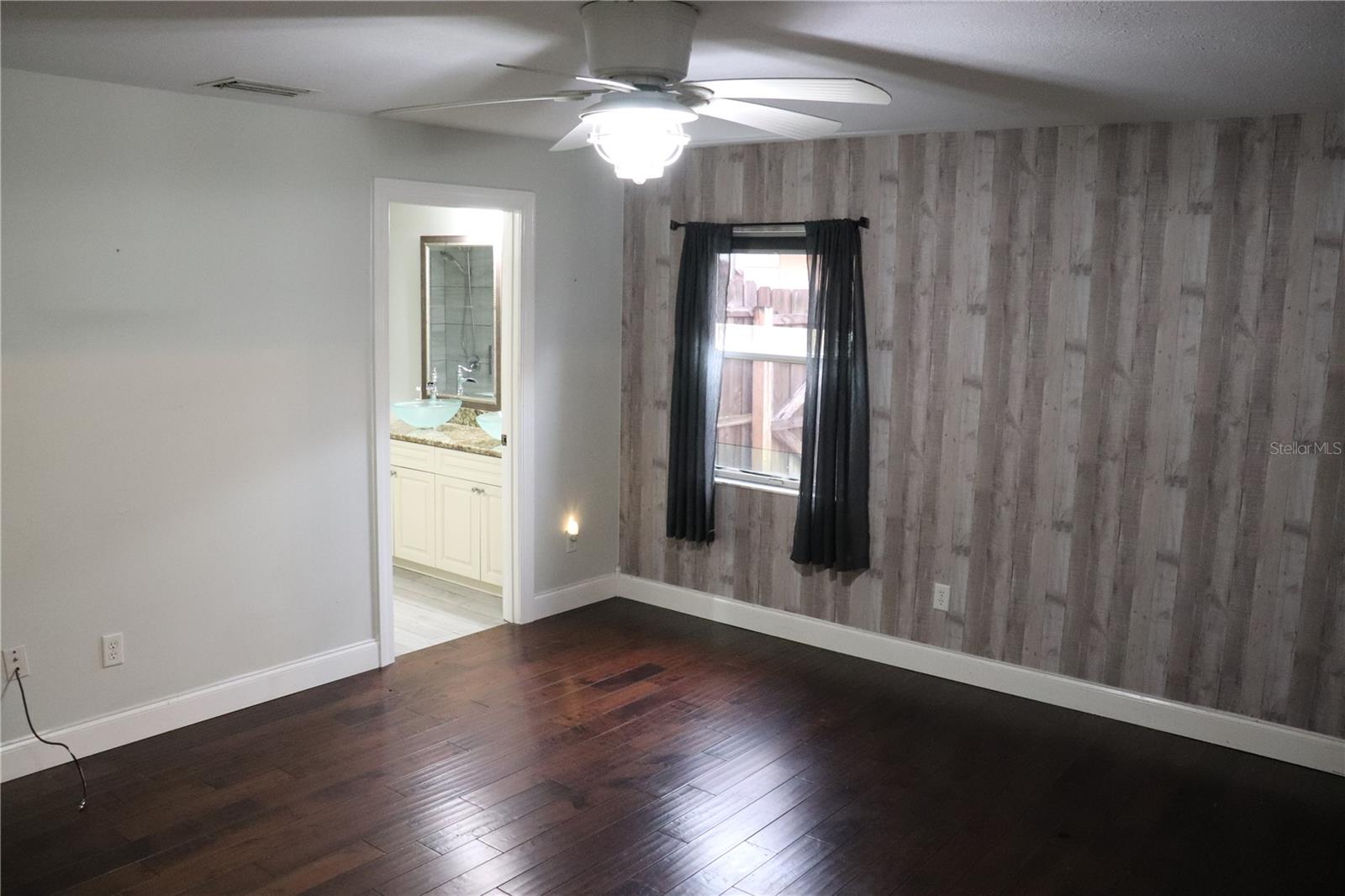 Image 22 of 47 For 7023 Wright Avenue