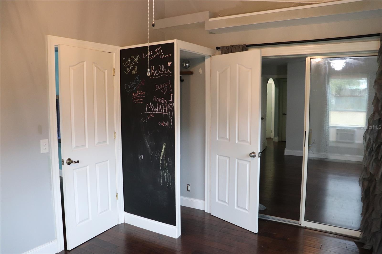 Image 26 of 47 For 7023 Wright Avenue