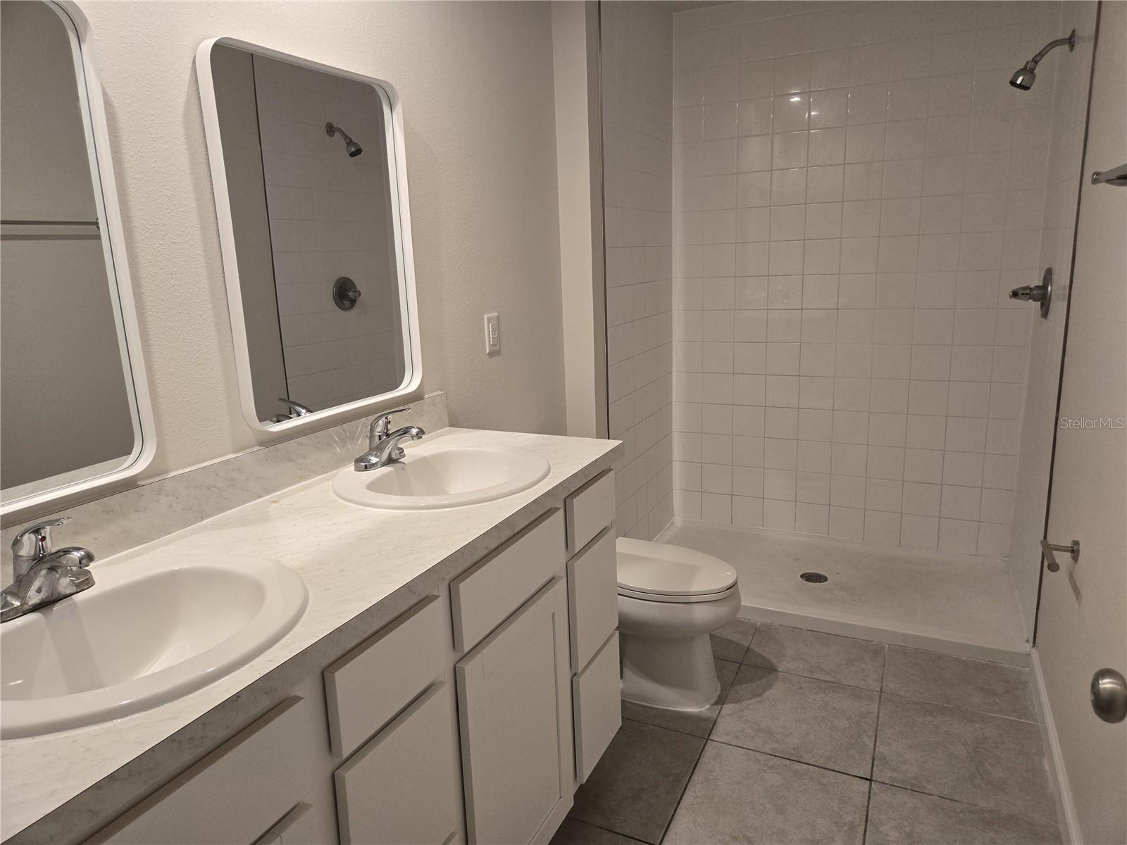 Image 10 of 19 For 182 Piave Street