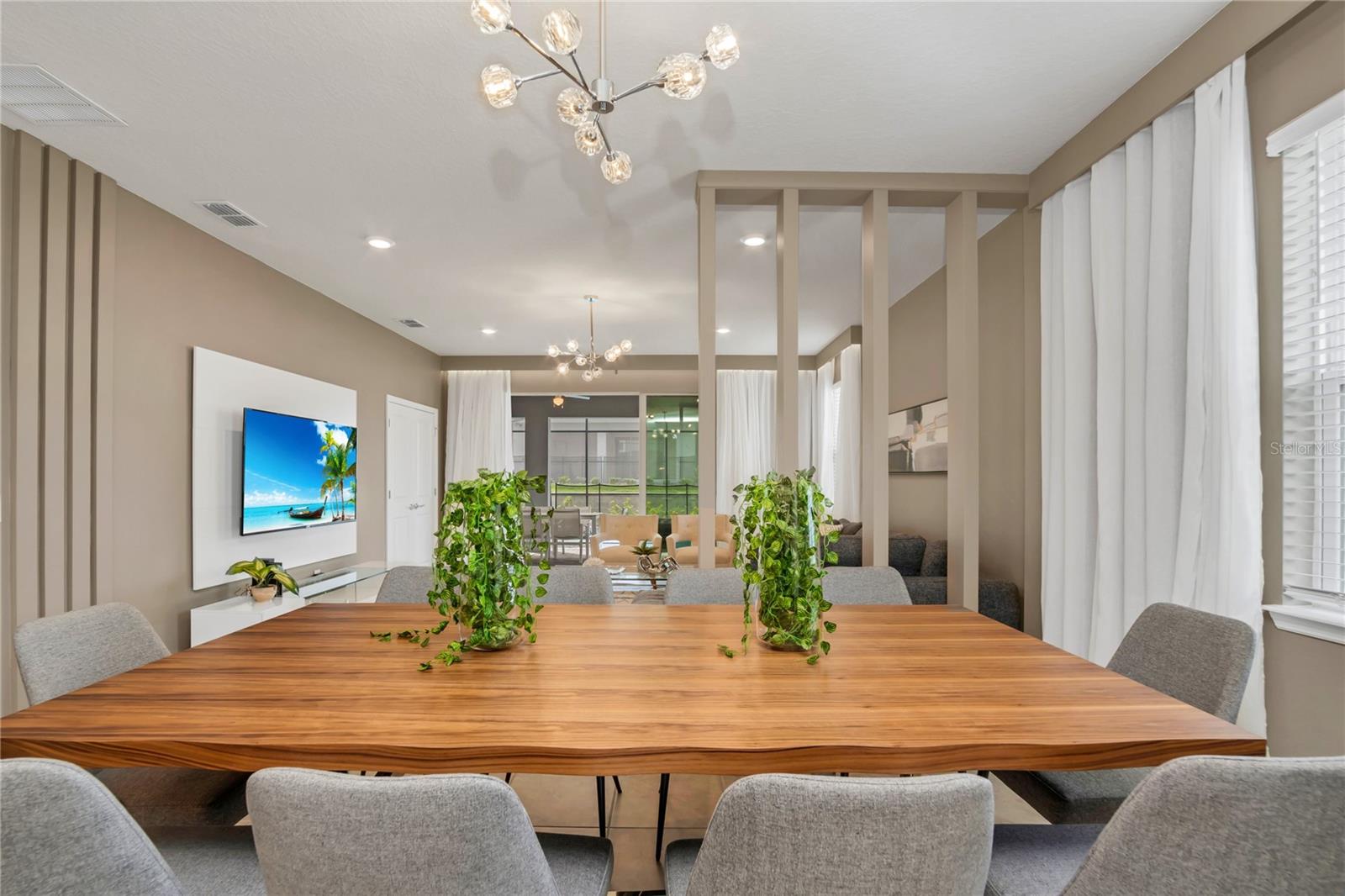 Image 10 of 98 For 1806 Summer Drive