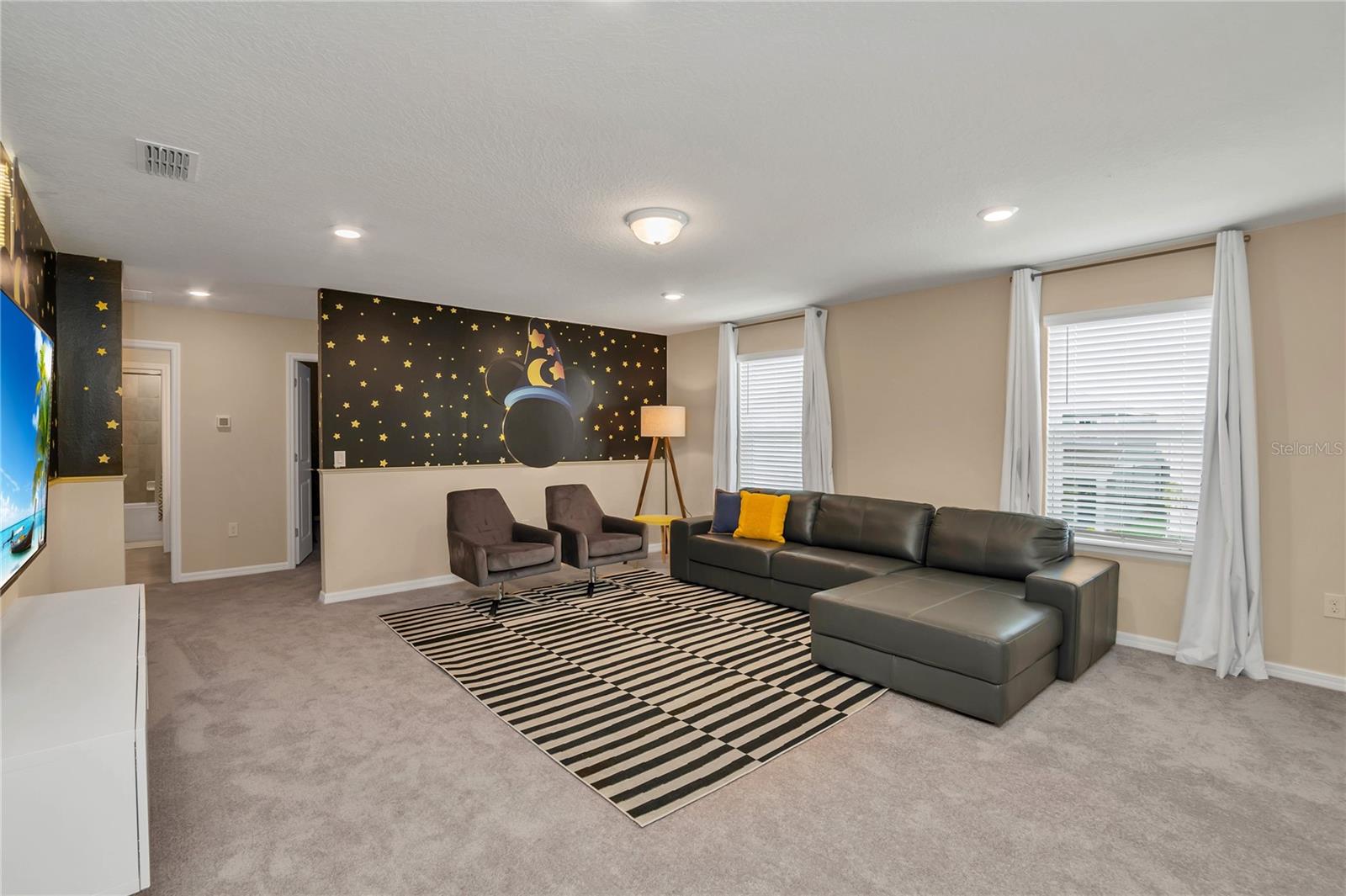 Image 35 of 98 For 1806 Summer Drive