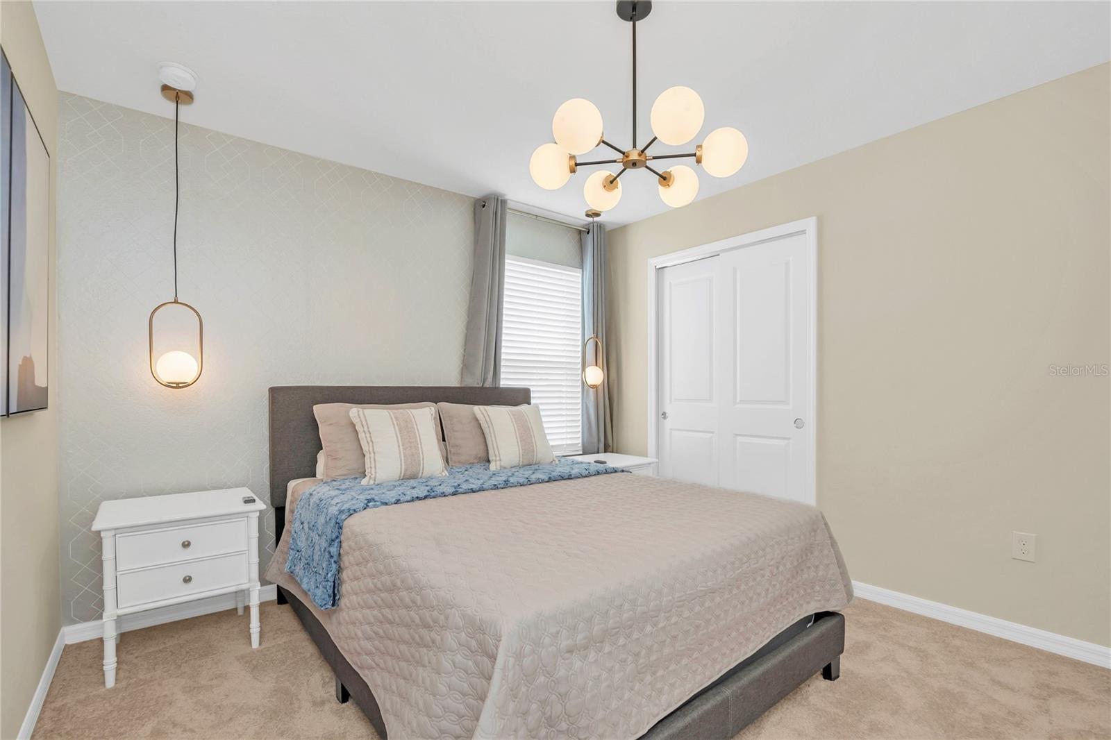 Image 52 of 98 For 1806 Summer Drive