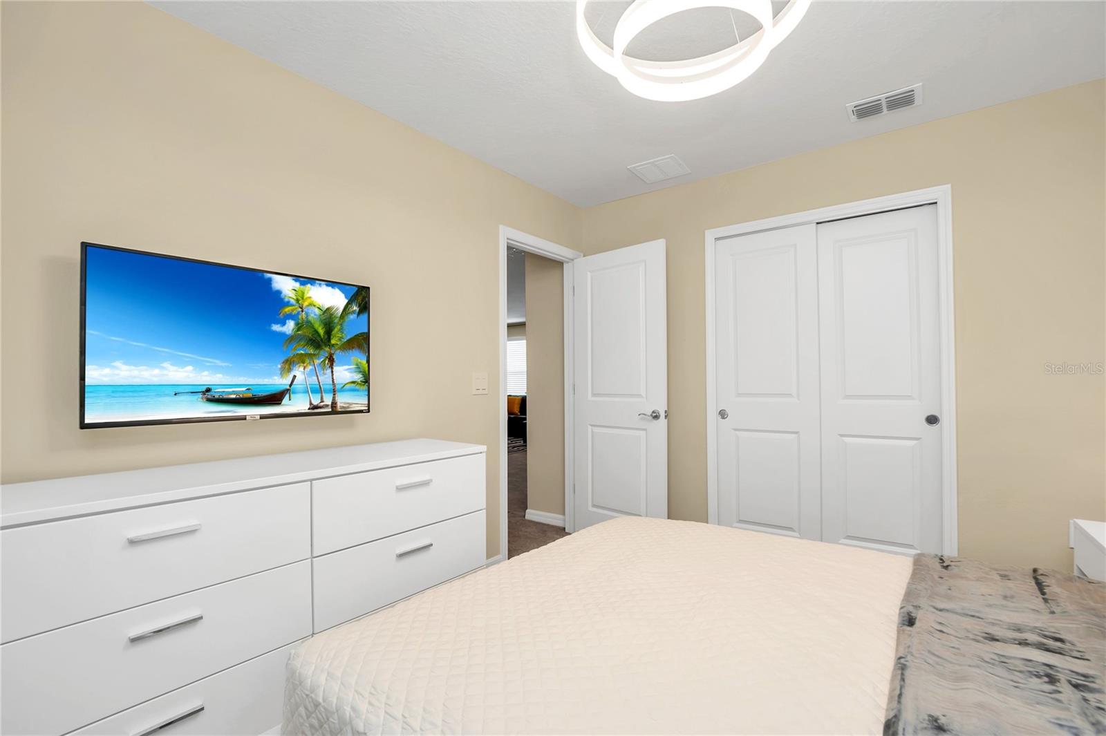 Image 53 of 98 For 1806 Summer Drive