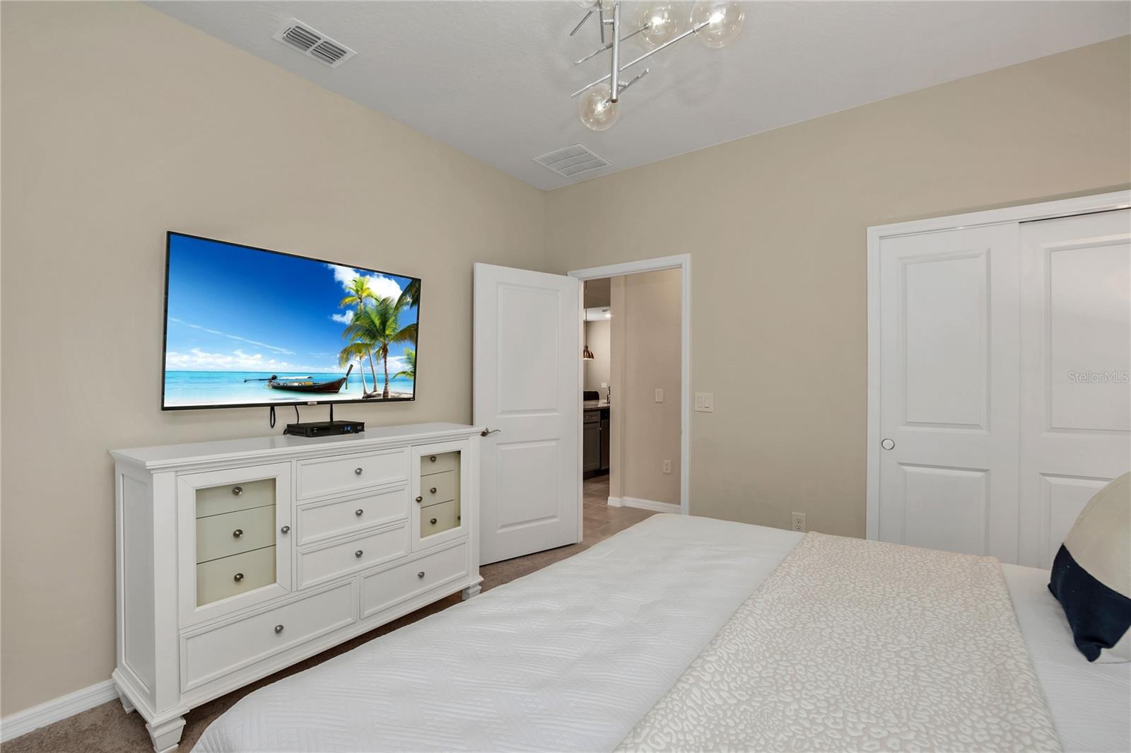 Image 64 of 98 For 1806 Summer Drive