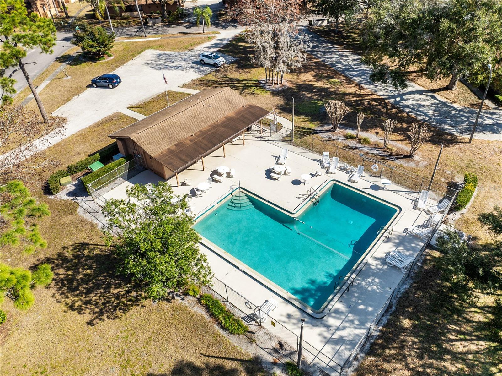 Image 15 of 24 For 111 Raintree Drive