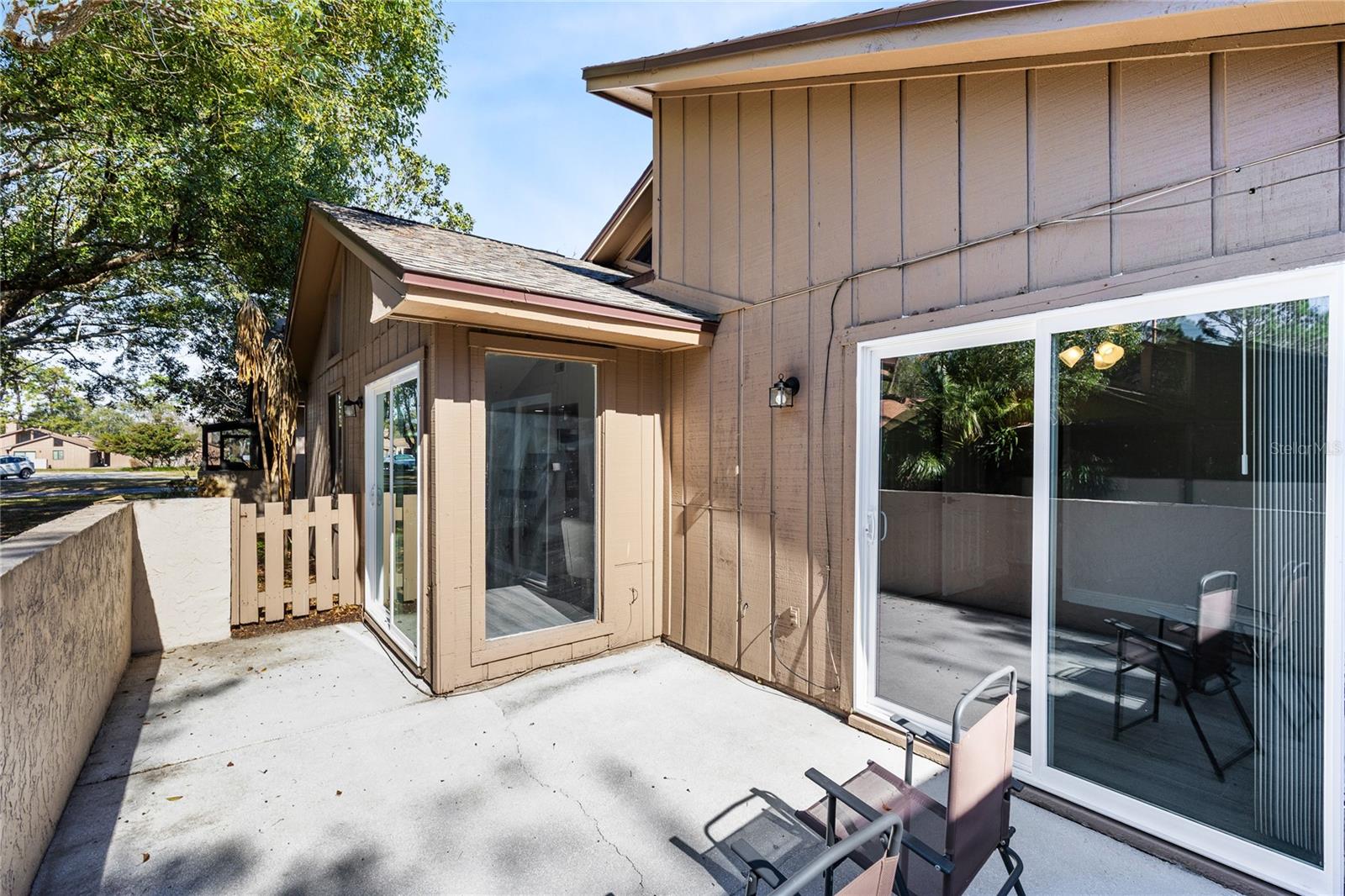 Image 17 of 24 For 111 Raintree Drive