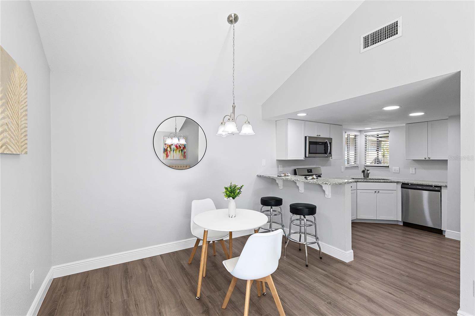 Image 20 of 24 For 111 Raintree Drive